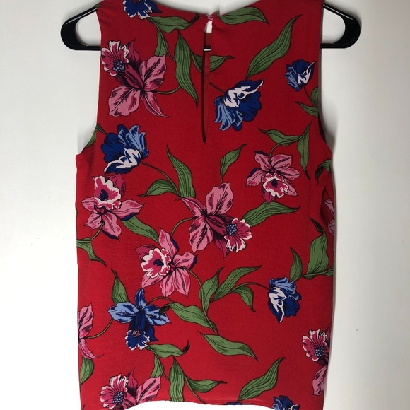 Top - Picture 2 of 2